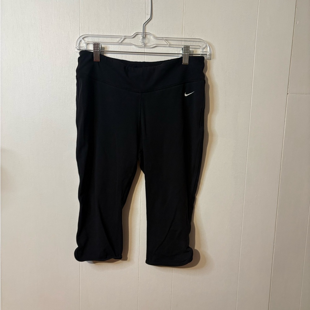 Nike Black women’s workout Capri’s